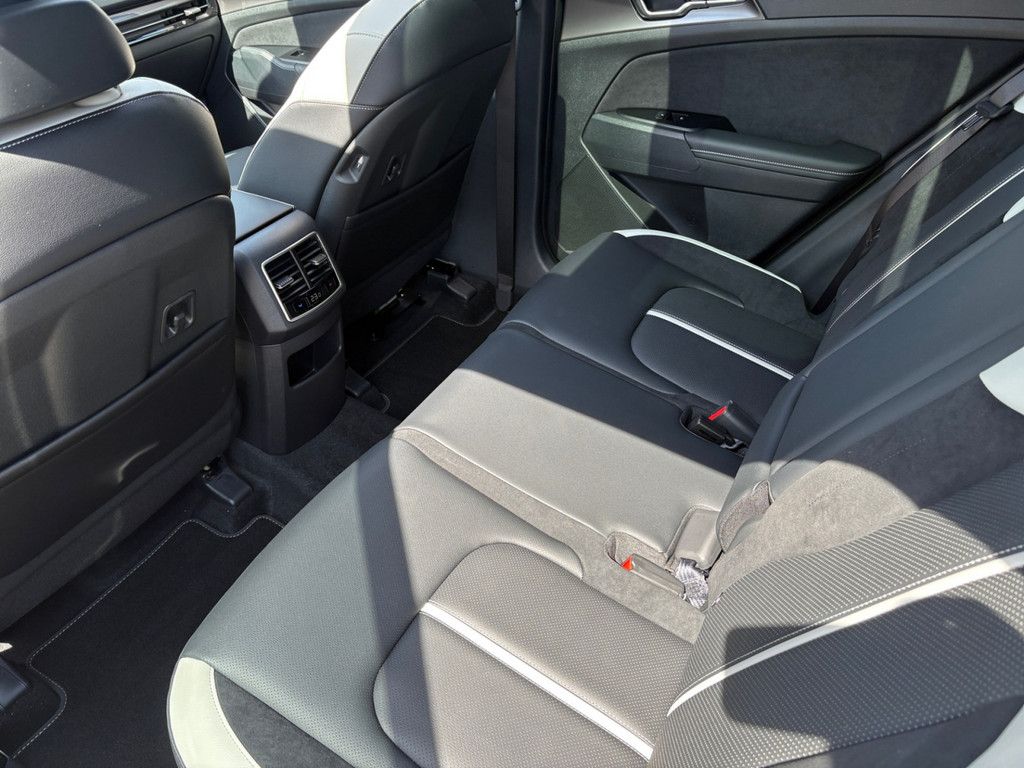 Fahrzeugabbildung Kia Sportage 1.6 T-GDI GT-Line Drive Wise Sound Glas