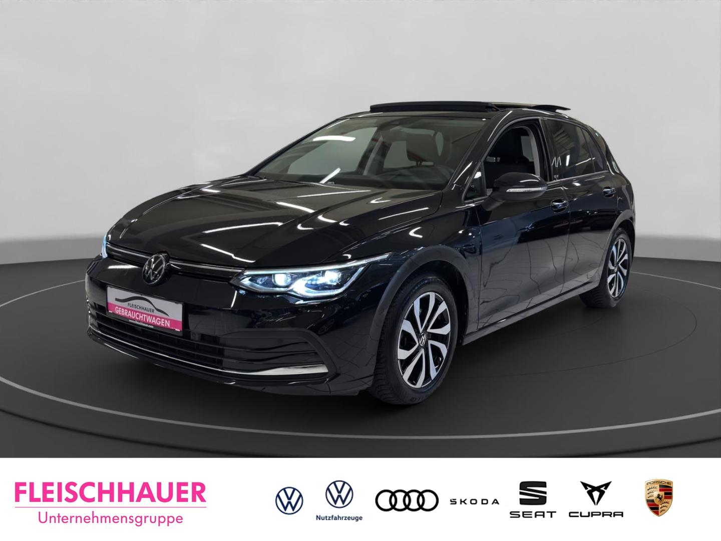 Volkswagen Golf VIII Active 2.0 TDI Matrix+Navi+AHK+Pano+HU