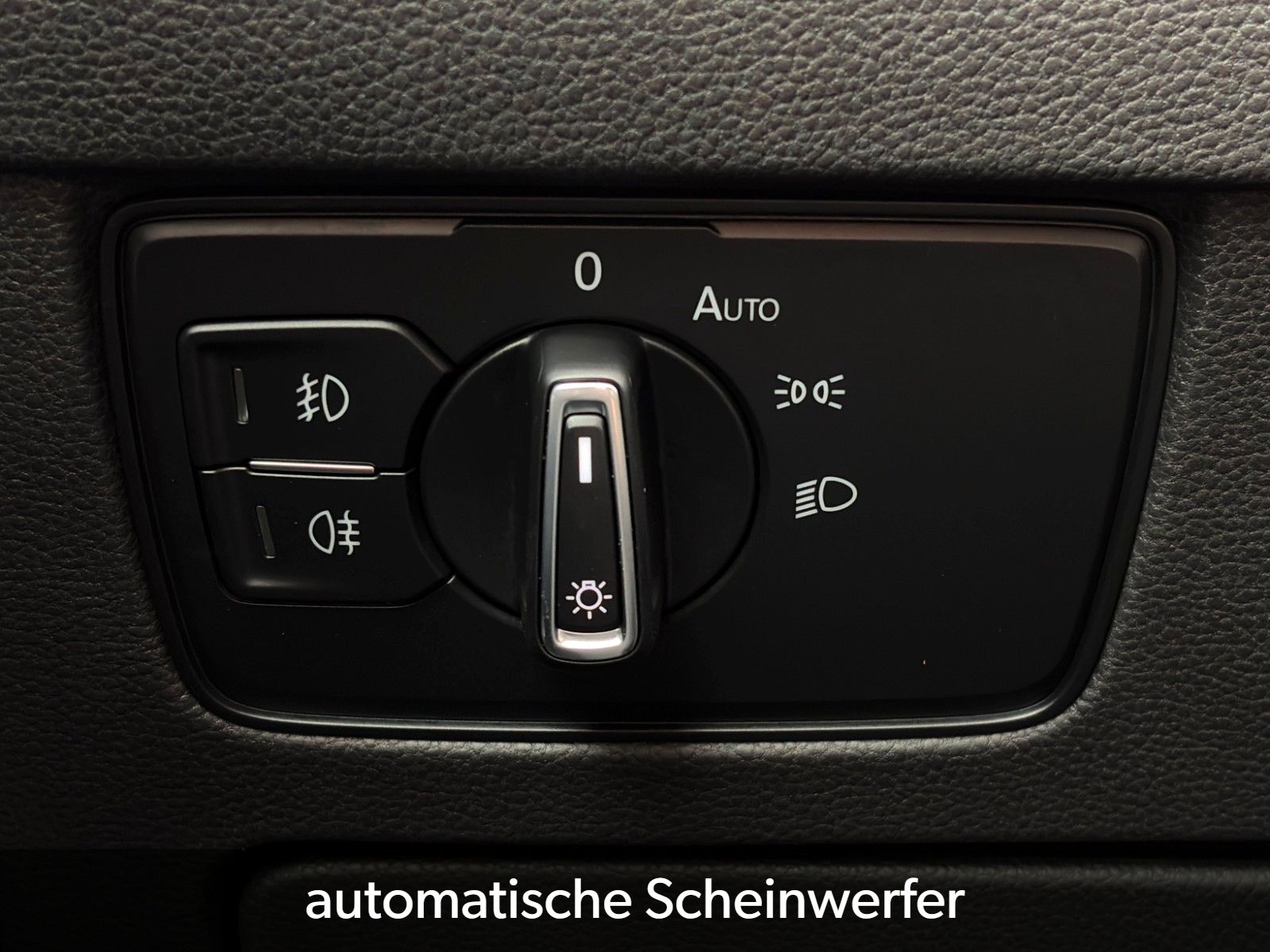 Fahrzeugabbildung Volkswagen Passat Variant 2.0 TSI Buisness Kamera LED ACC