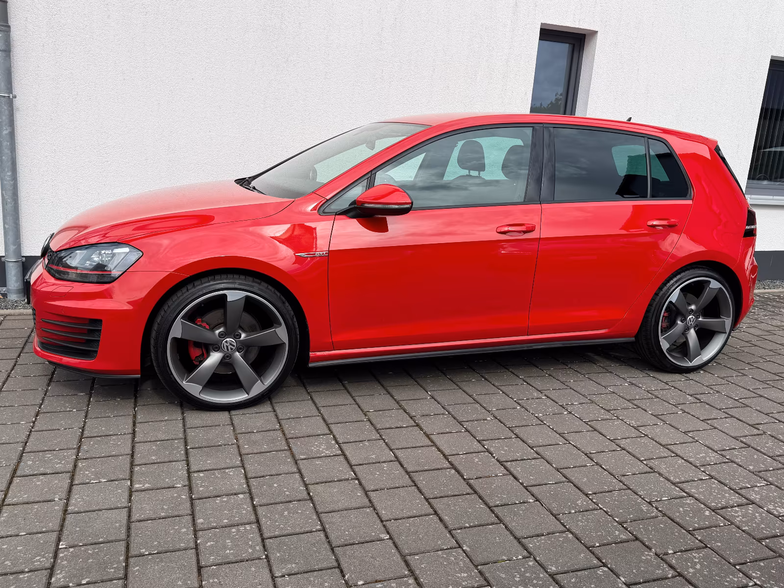Volkswagen Golf 2.0 TSI BMT GTI (19",Navi,SH,Kam.,inkl.WR)