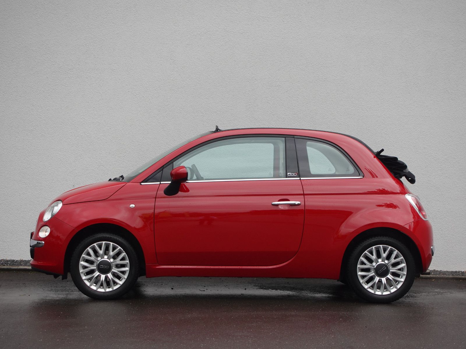 Fahrzeugabbildung Fiat 500 Cabrio Lounge 1.2,Einparkhilfe,Allwetter,uvm