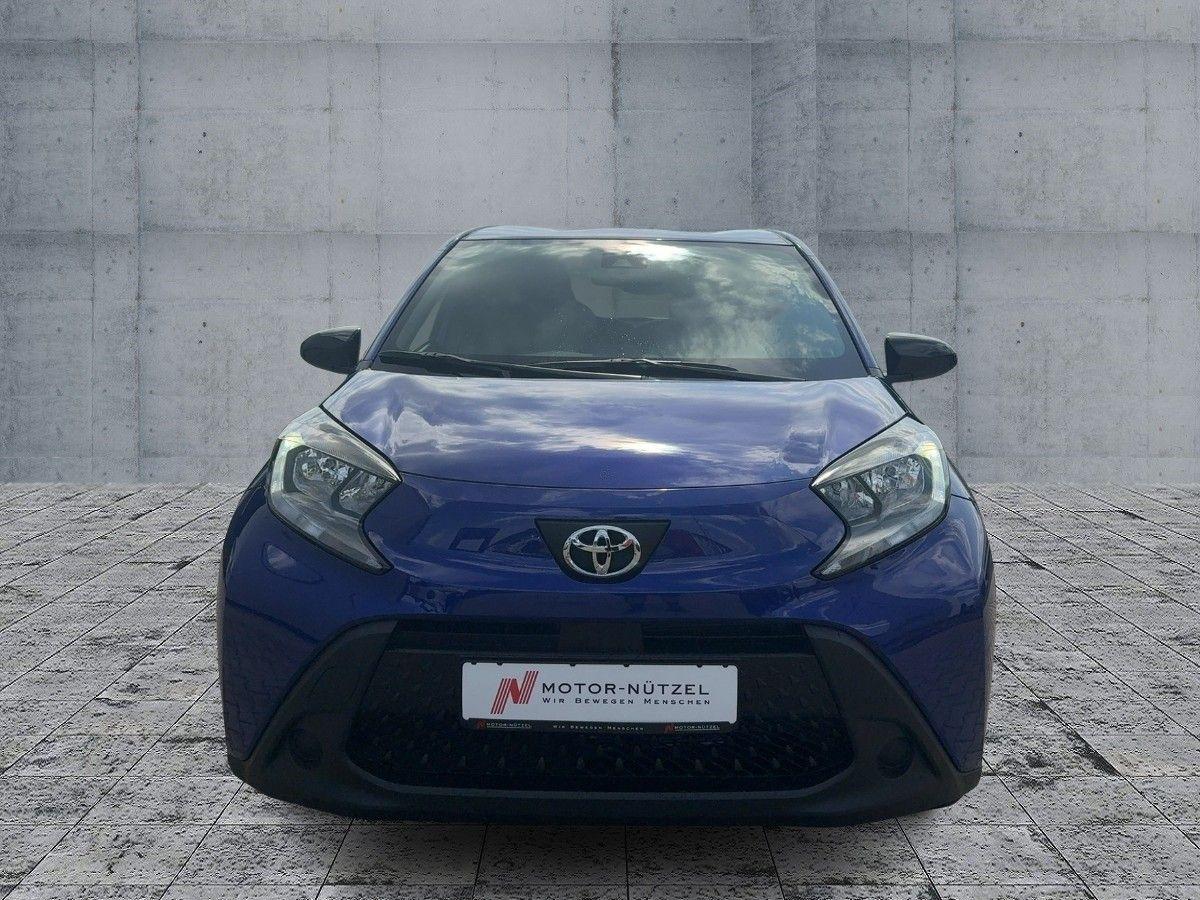 Toyota AYGO X 1.0 Business Edition