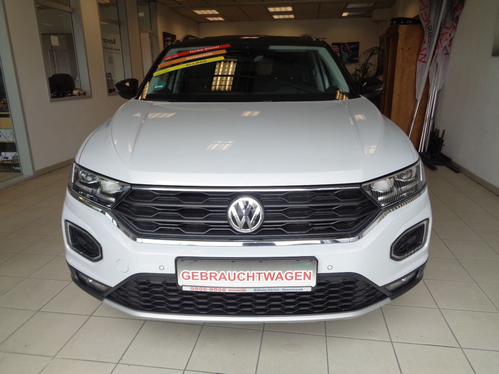 Fahrzeugabbildung Volkswagen T-Roc Style 4Motion / LED  / NAVI / AHK /