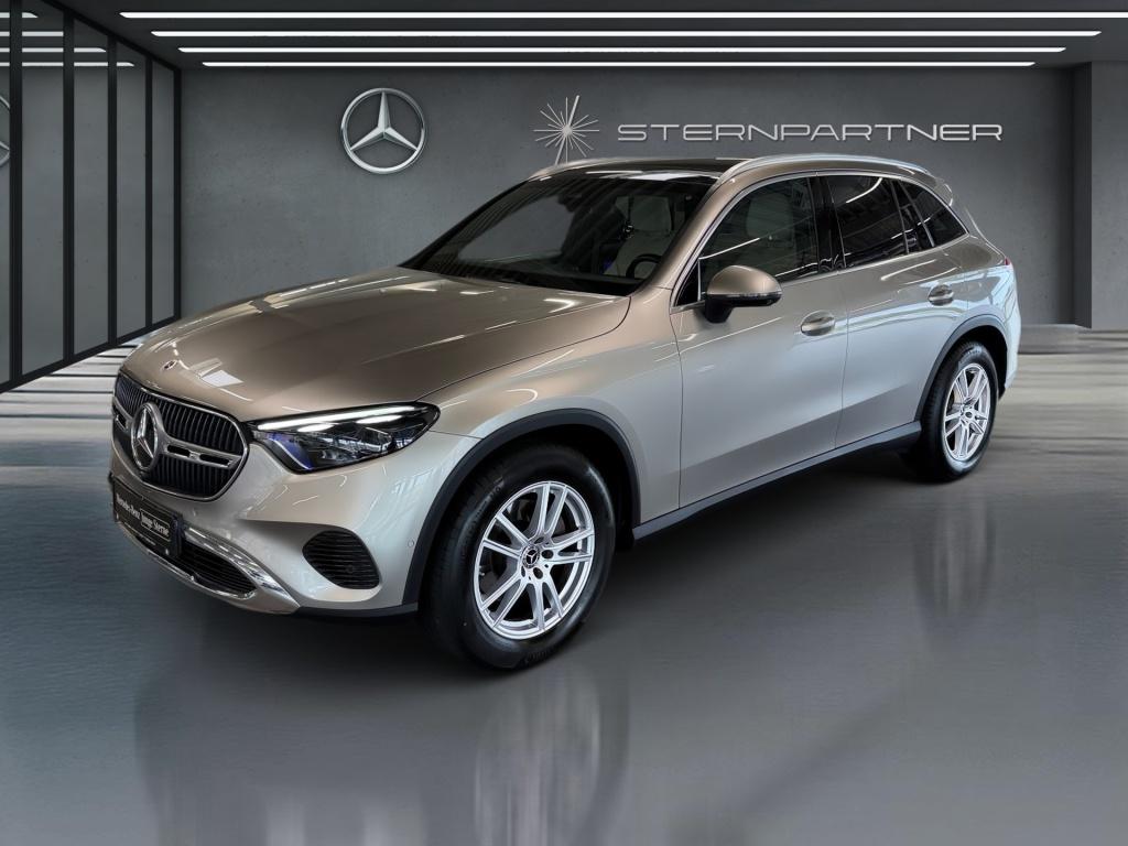 Mercedes-Benz GLC 220 d 4M AVANTGARDE+PANO+DIGITAL+DISTR+AHK
