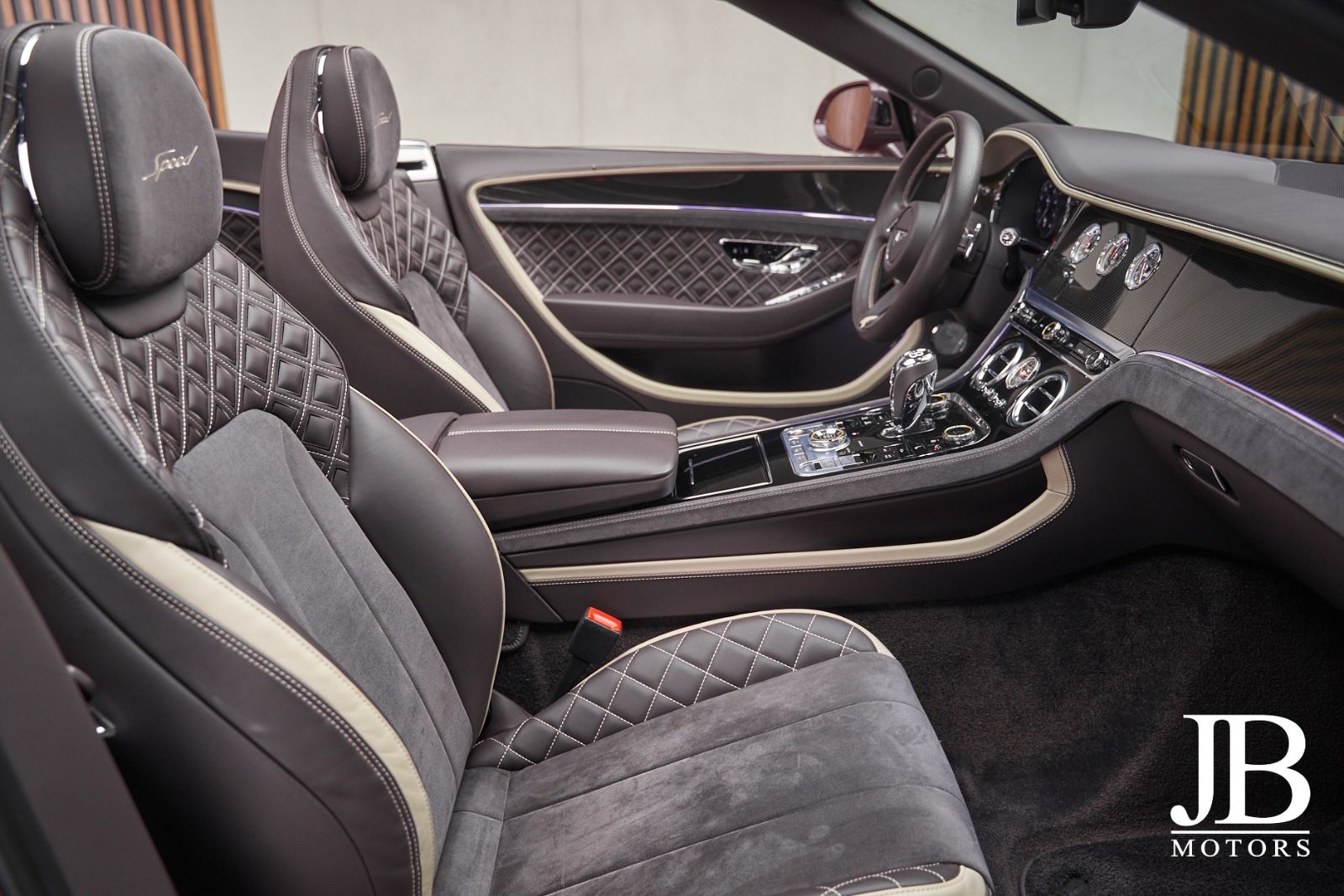 Fahrzeugabbildung Bentley Continental GT Speed Naim Ceramic Rotating Disp.