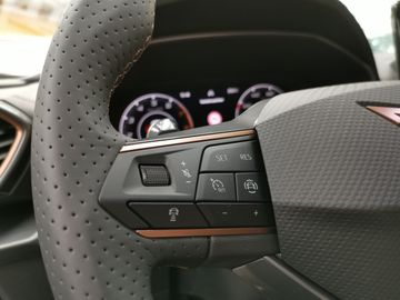 Cupra Formentor TSI Motorsport Schalensitze ... 19"Alu