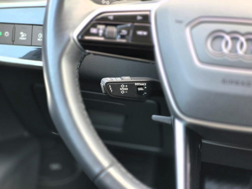 Audi A6 45 TDI quattro S tronic sport Head-up Assiste – Bild 2