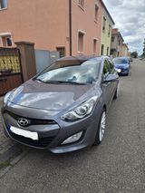 Hyundai i30 CW 1.4 Navi/Kamera/Klimaaut /SHZ/Temp/BT/PDC - Hyundai i30 Gebrauchtwagen in Ludwigshafen