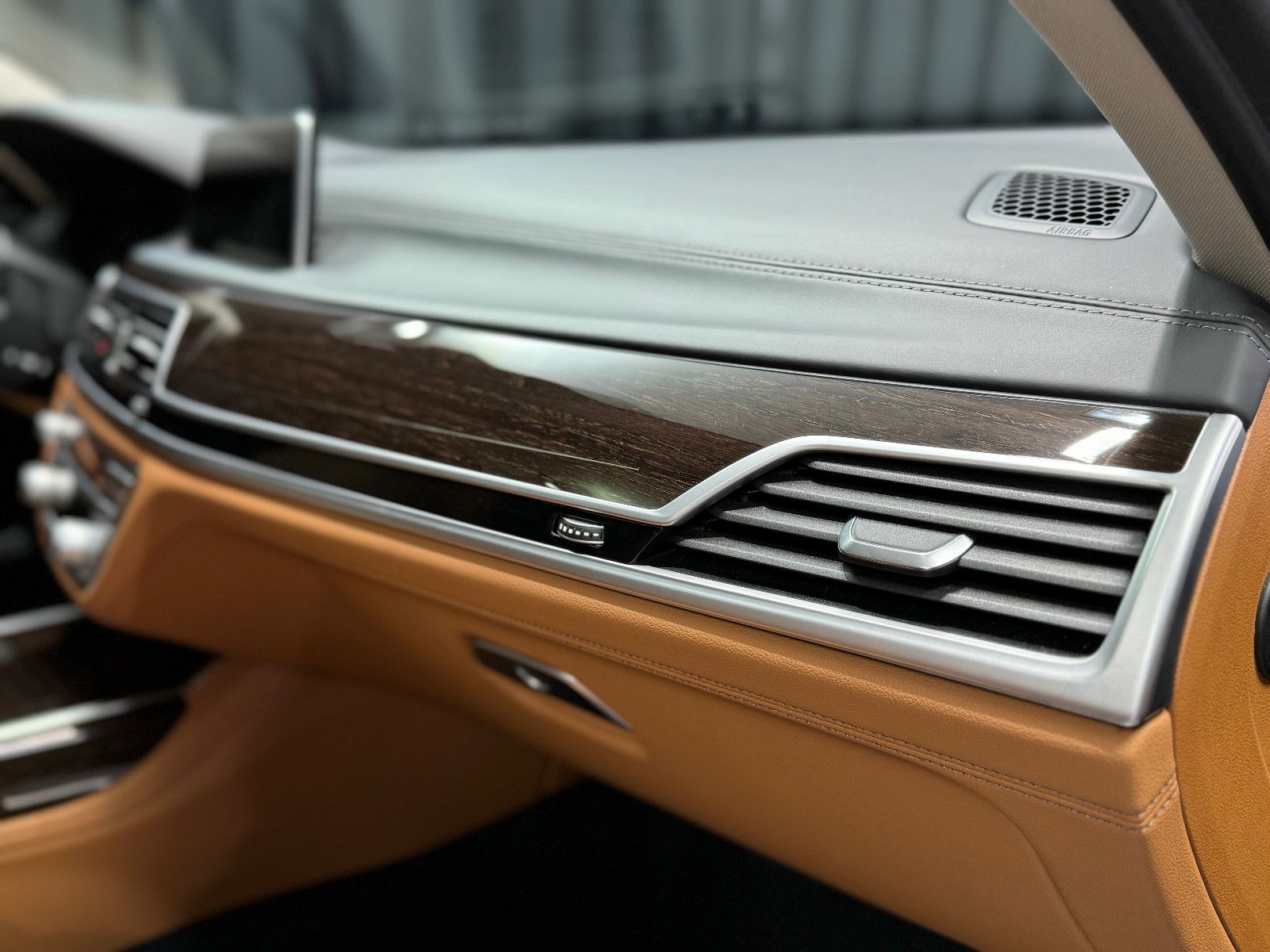 Fahrzeugabbildung BMW 730 Ld|TV|MASSAGE|LASER|SOFT-CLOSE|LANG|HARMAN|