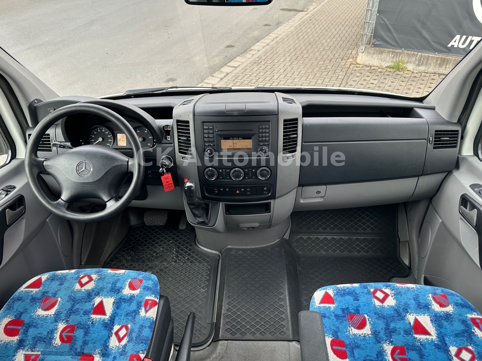 Fahrzeugabbildung Mercedes-Benz Sprinter II 316 CDI Kombi Maxi Automatik/9 Sitze
