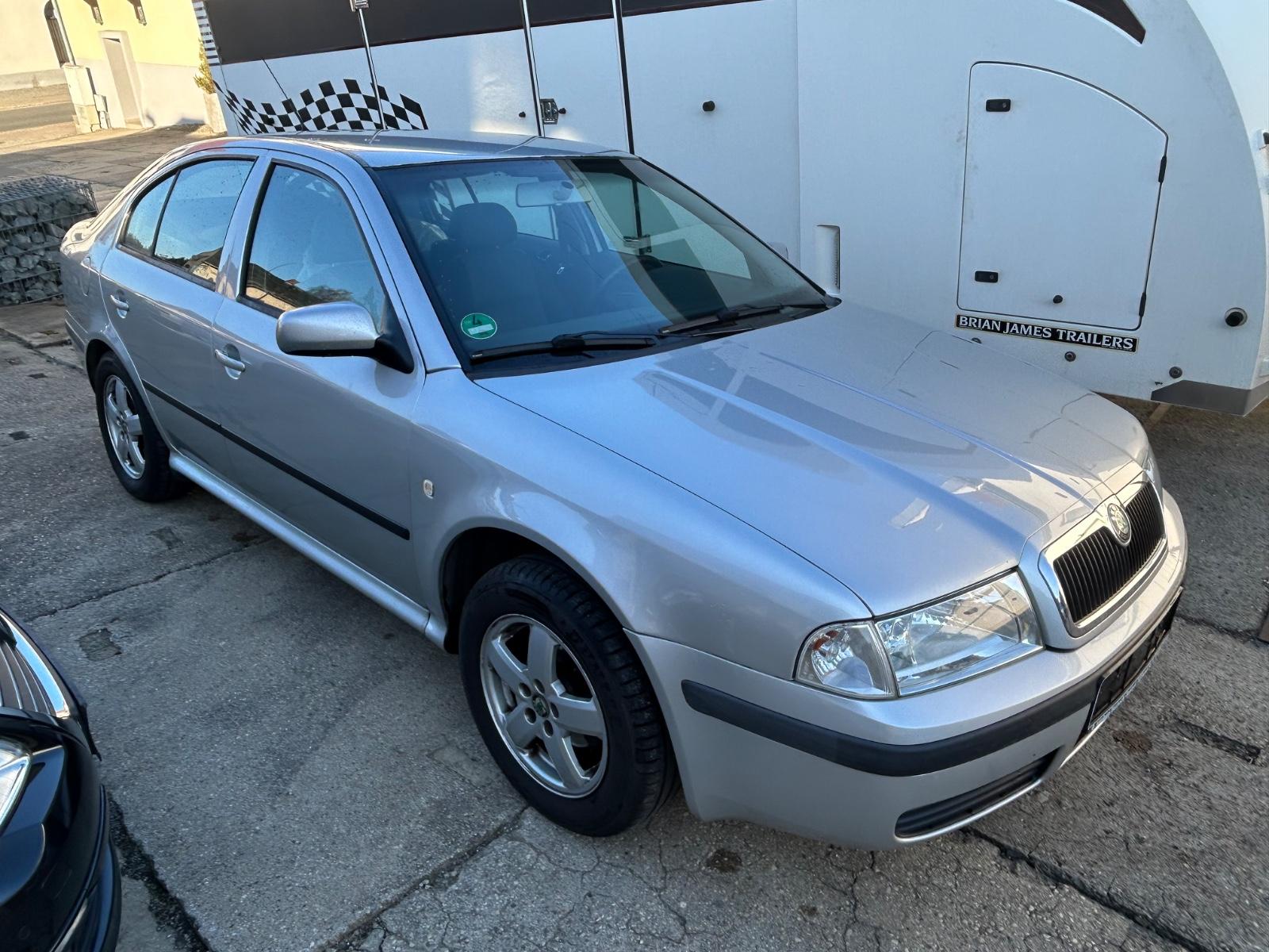 Skoda Octavia 1.6 Ambiente aus 1.Hand mit Klima