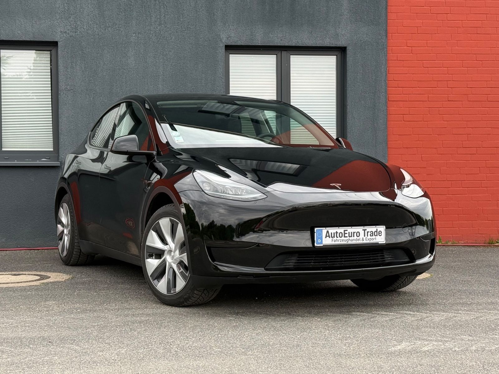Tesla Model Y SR RWD | 8FACH| Neu TüV | Garantie Tesla