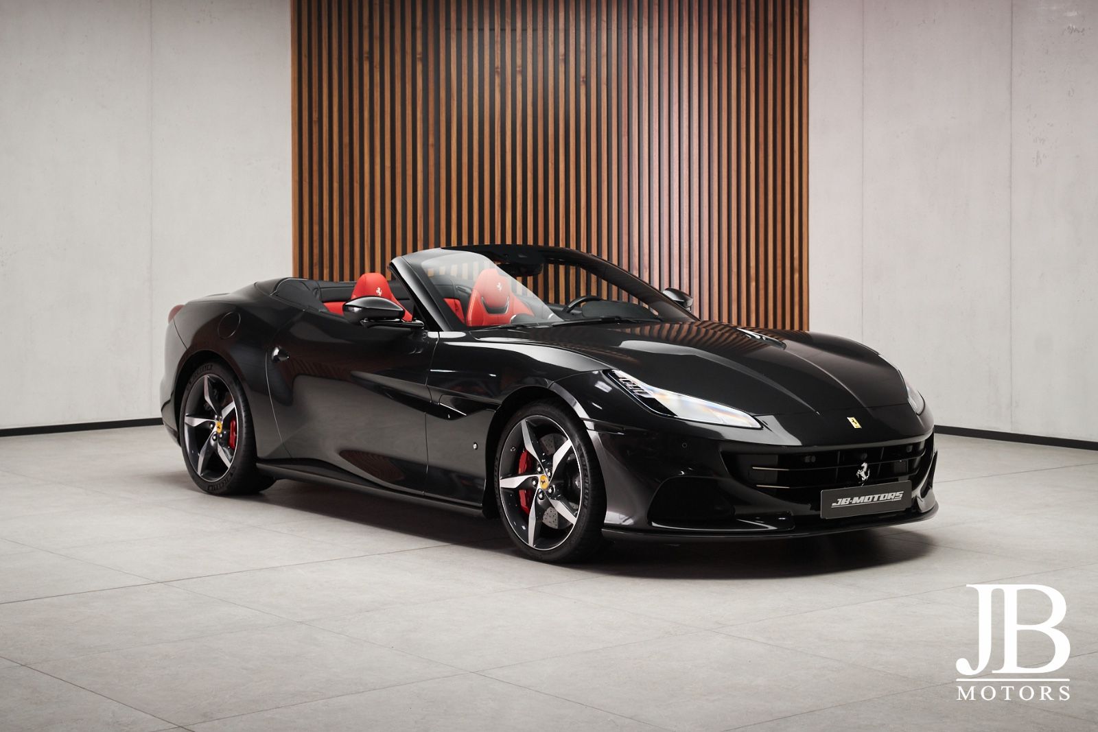 Fahrzeugabbildung Ferrari Portofino M Carbon LED JBL Surround Magneride