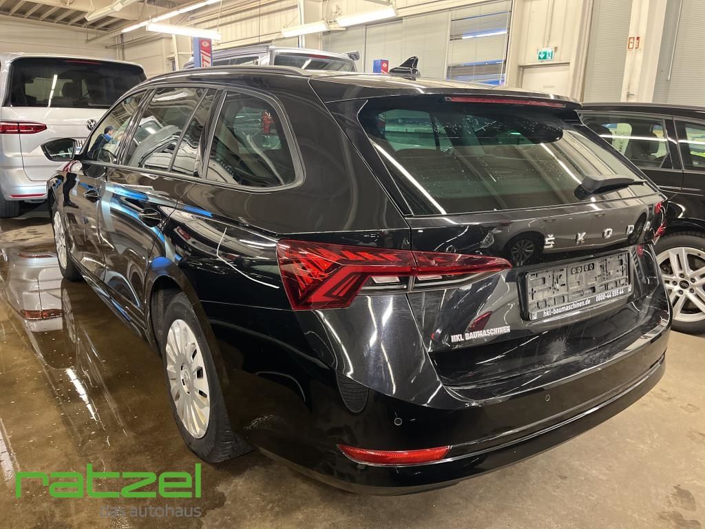 Fahrzeugabbildung SKODA Octavia Combi Ambition TDI Navi LED AHK Lane Ass
