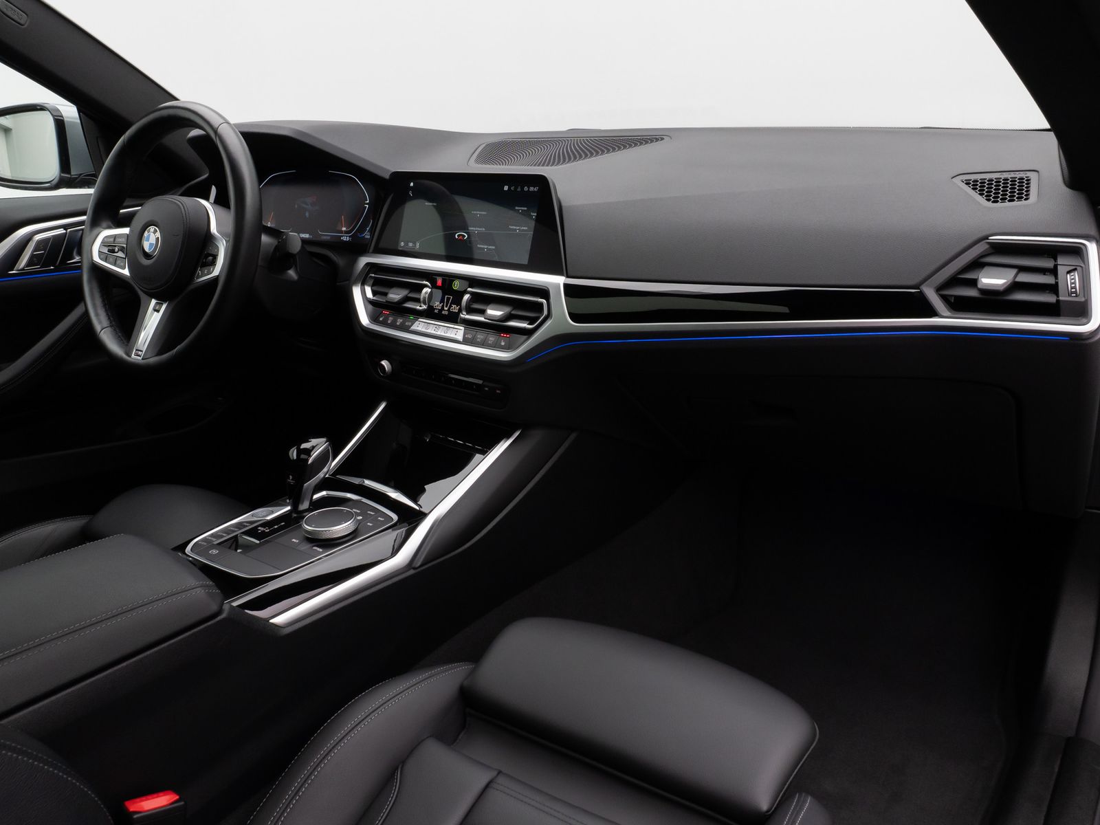 Fahrzeugabbildung BMW 430d xD Coupé Glasdach Laser DAB HiFi Komfort 19