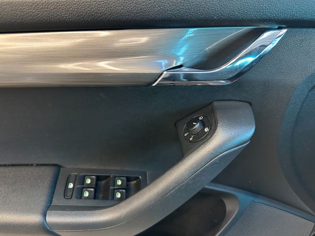 Skoda Octavia Combi Soleil *ACC*NAVI*PDC*SZHZ*APPLE*