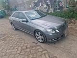 Mercedes-Benz mersedes e klasse w212 250 - Mercedes-Benz 250 mit Diesel-Antrieb: Limousine