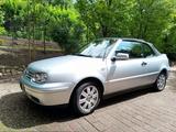 Volkswagen Golf 2.0 Comfortline Cabriolet Comfortline - Volkswagen Golf aus 2002: Cabrio