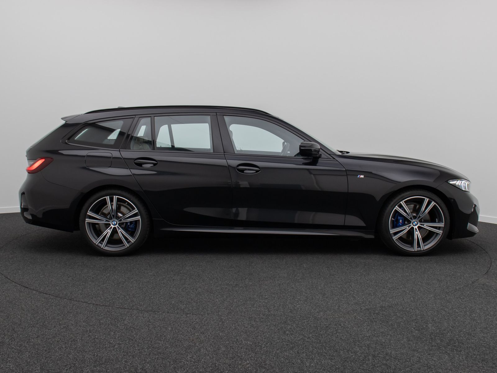 Fahrzeugabbildung BMW 330i MSport DAB Memory Kamera H/K Komfort 19Zoll