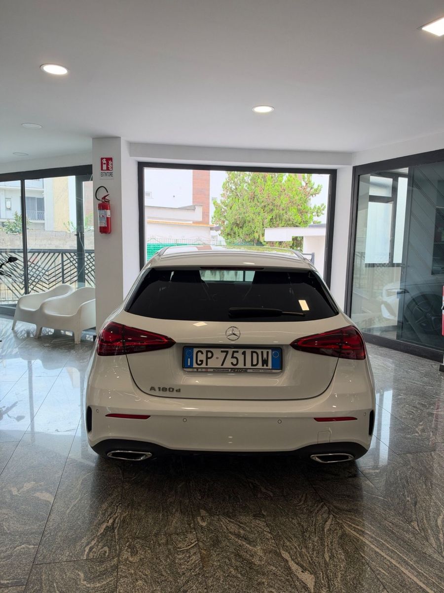 Other Mercedes-benz A 180 d Automatic AMG Line Advance imagem 3