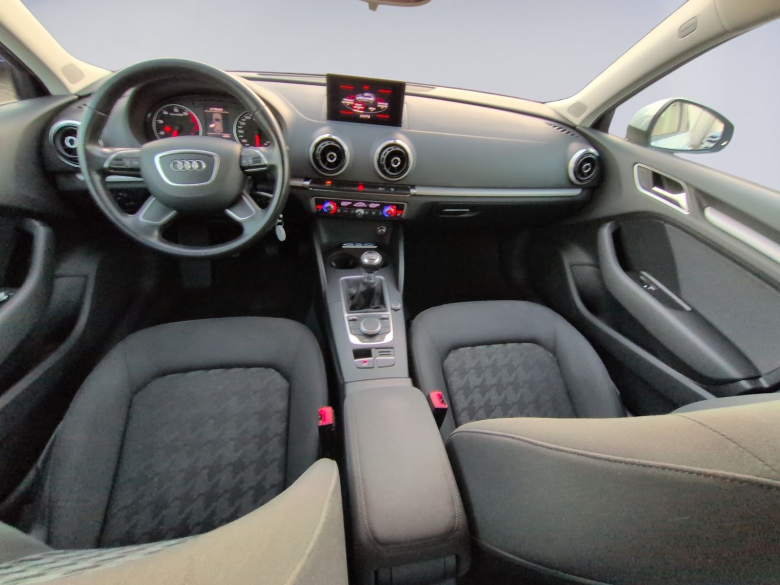 A3 Sportback 1.4 TFSI ultra Attraction AHK+SHZ