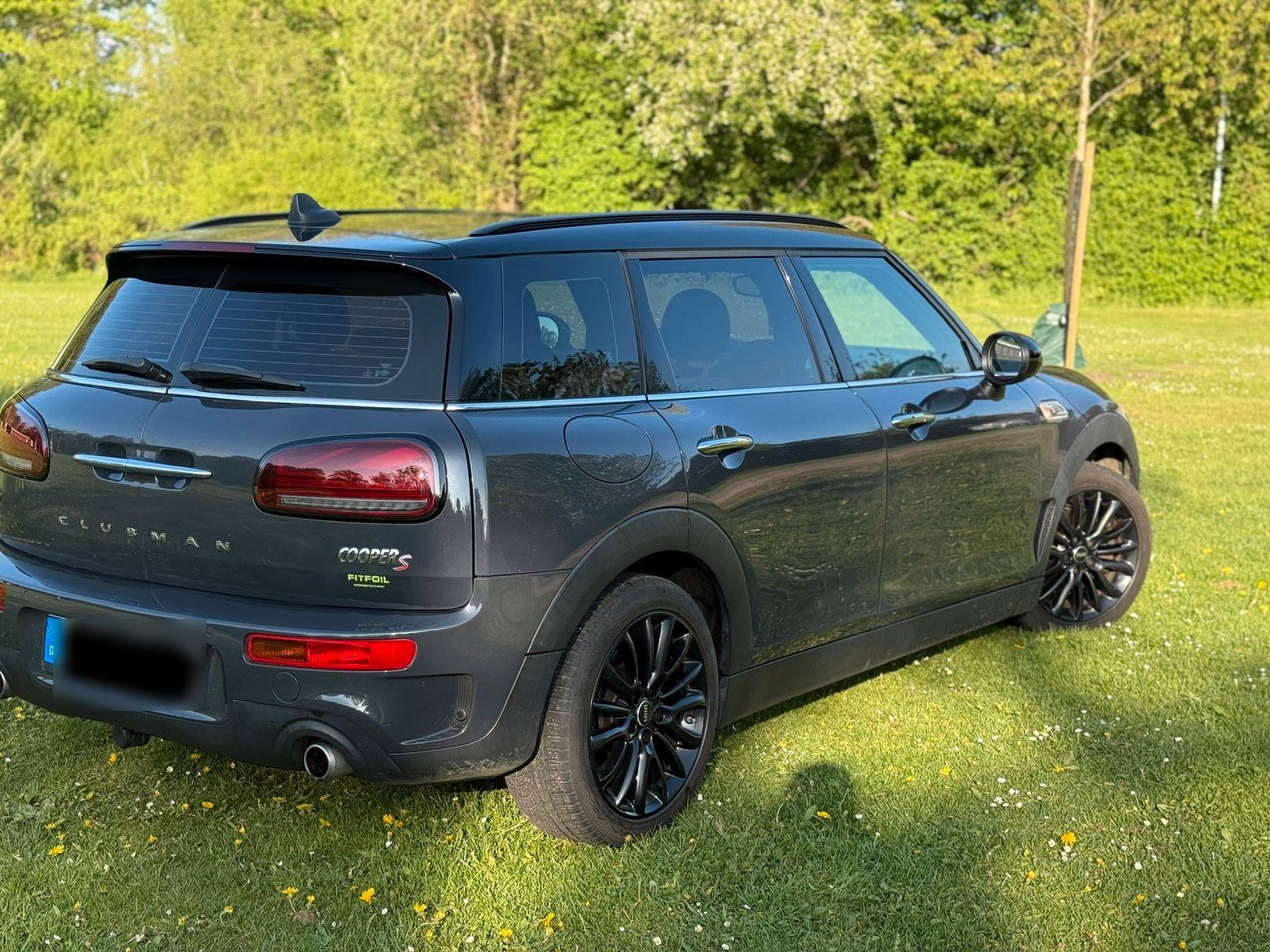 MINI Cooper Clubman