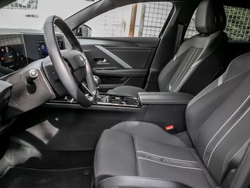 Opel Astra L Sports Tourer 1.2 GS Spurhalteassistent