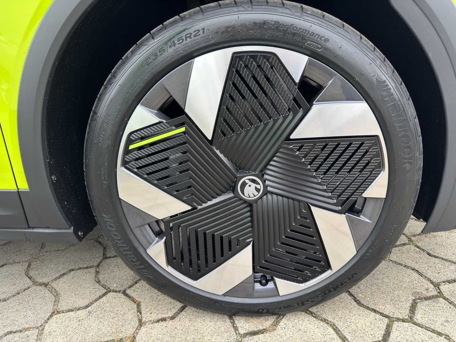 Fahrzeugabbildung SKODA Elroq RS*MAXX*360°Cam*AHK*21Zoll*Wärmepumpe*