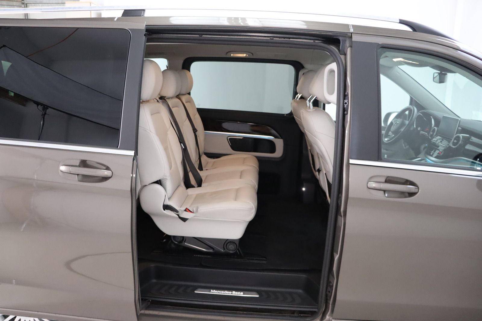 Fahrzeugabbildung Mercedes-Benz V 250 d 4matic Avantgarde * lang * 360 * ILS