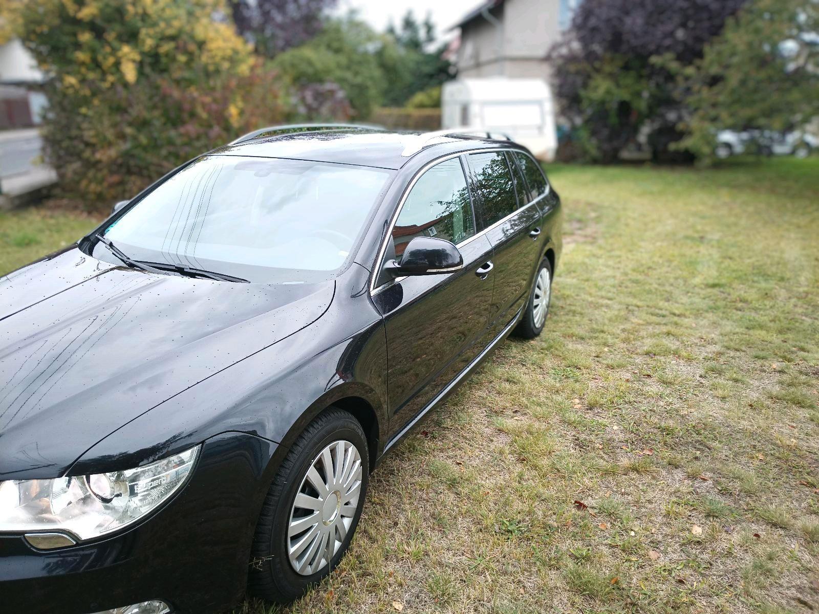 Skoda Superb 2012 — interior