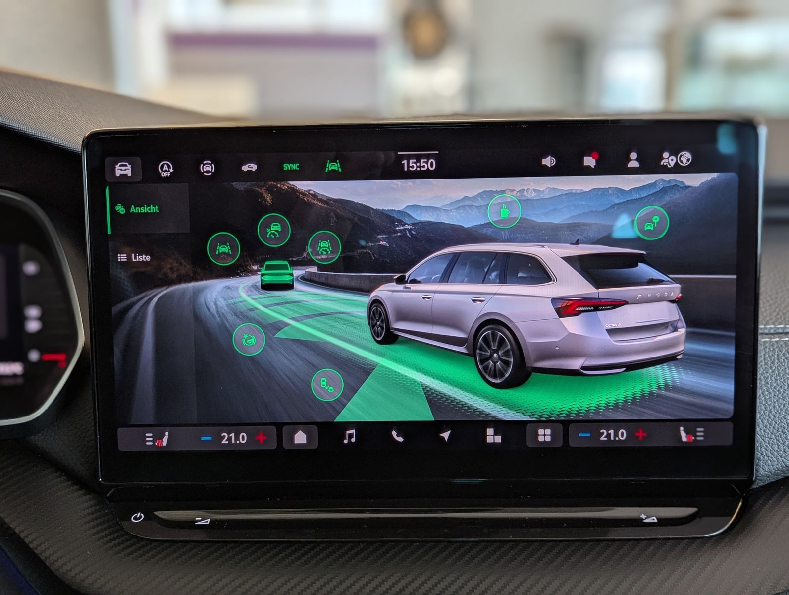 SKODA Octavia 2.0 TDI DSG Sportline Matix Assist+ 18" - Image 24