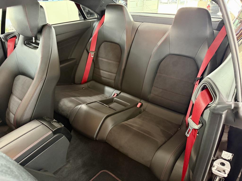 Mercedes-Benz E 320
