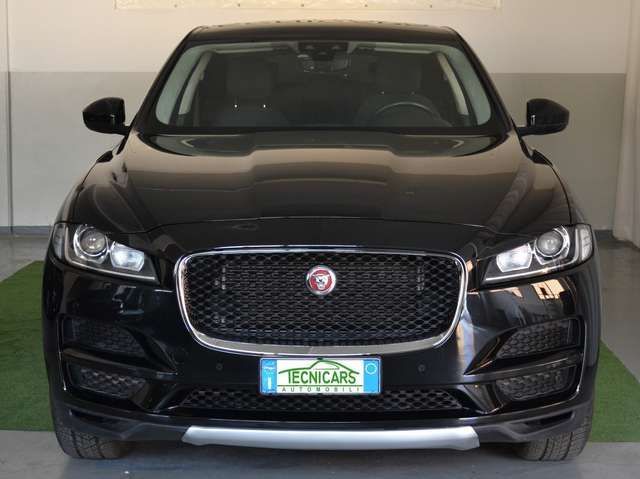 Jaguar F-Pace F-Pace 2.0d i4 Pure awd nessun vin