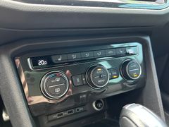 Fahrzeugabbildung Volkswagen Tiguan 2.0 TDI 4MOTION R-Line Pano AHK Stndhzn