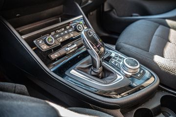 Fahrzeugabbildung BMW 218d Gran Tourer Advantage LED|NAVI|SHZ|BUSINESS