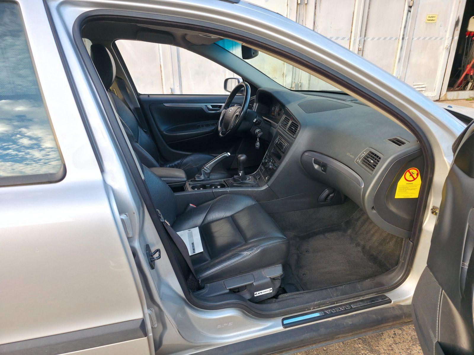 Volvo V70 2004 — photo 7