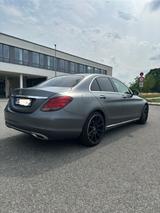 Mercedes-Benz C 300 Autom. - Head-Up, Pano, Serienfarbe - Mercedes-Benz C 300 Gebrauchtwagen in München