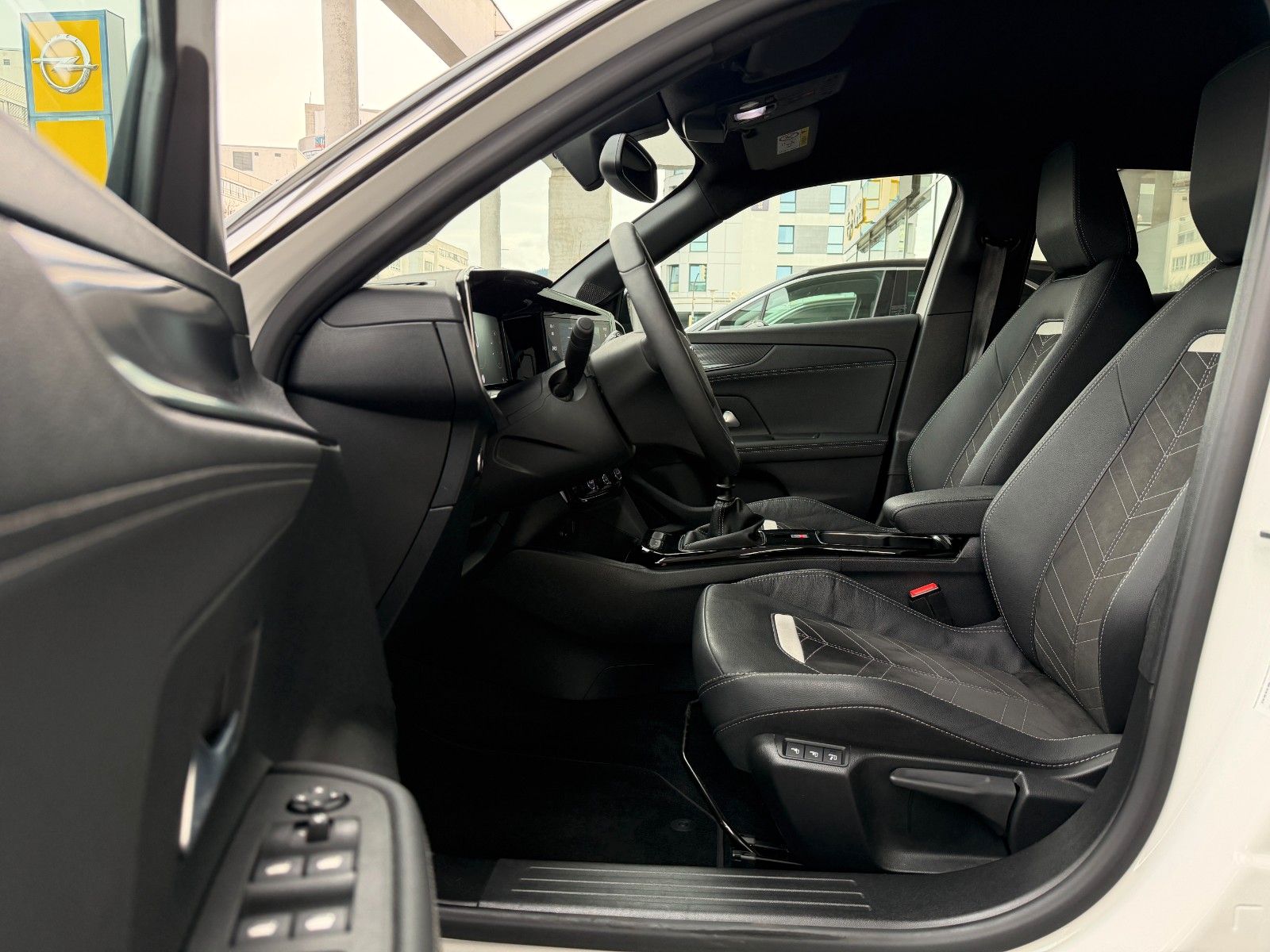 Fahrzeugabbildung Opel Mokka Ultimate 136 PS Matrix/Kamera/AHK!