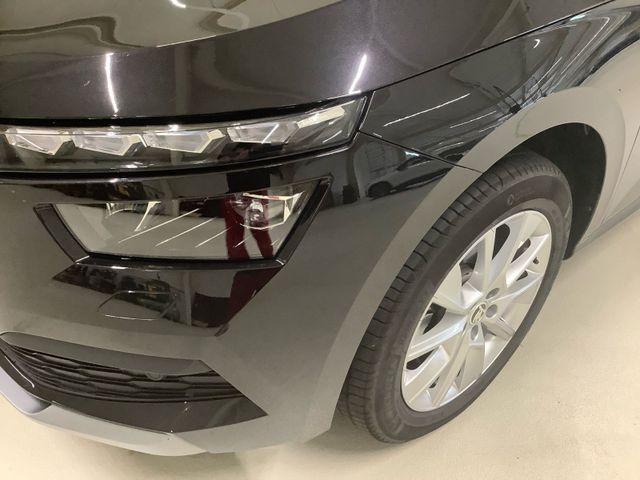 Kamiq Tour 1,5 TSI NAVI PDC KLIMAAUTO SH ALU