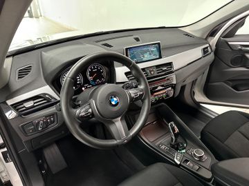 Fahrzeugabbildung BMW X1 sD20i Navi LED AHK Lenkradheizung PDC M Sport