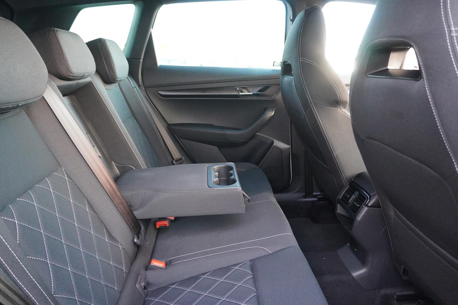 Skoda Karoq 1.5 TSI DSG Sportline LED Navi Kamera