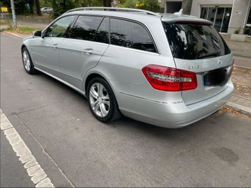 Mercedes E 220 - 5