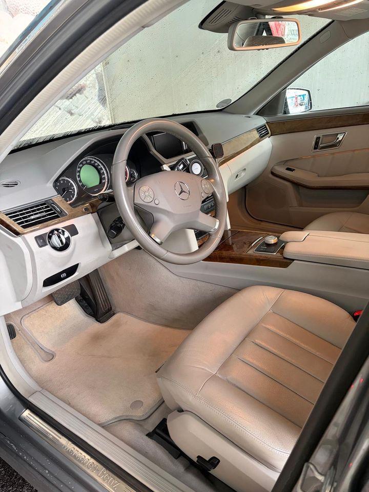Mercedes-Benz CE 300