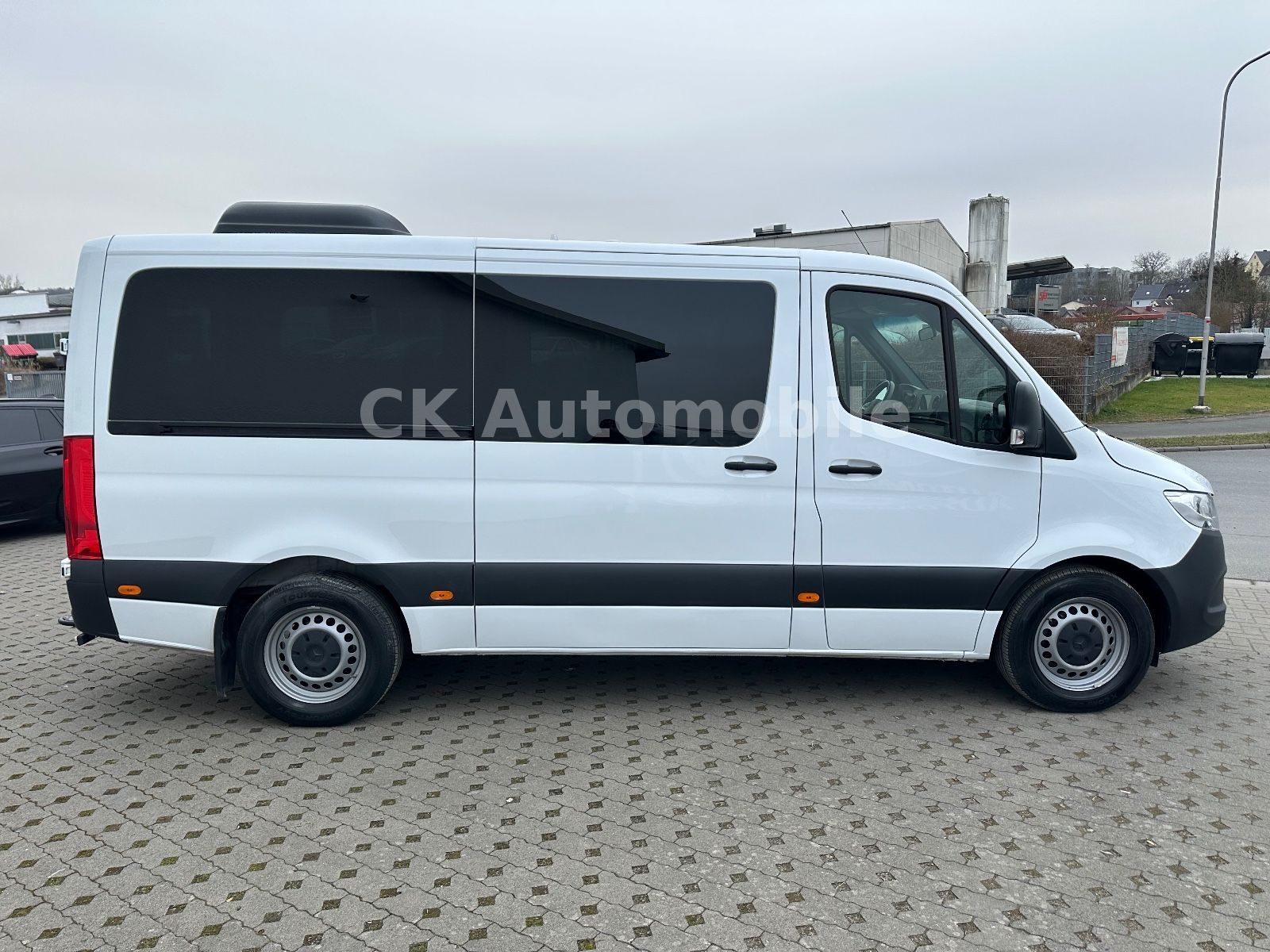 Fahrzeugabbildung Mercedes-Benz Sprinter III Tourer 316 CDI Autom/9 Sitze/Kamera
