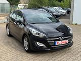 Hyundai i30 cw blue Premium Led Xenon Navi Kamera - Hyundai i30 mit Diesel-Antrieb: I30cw