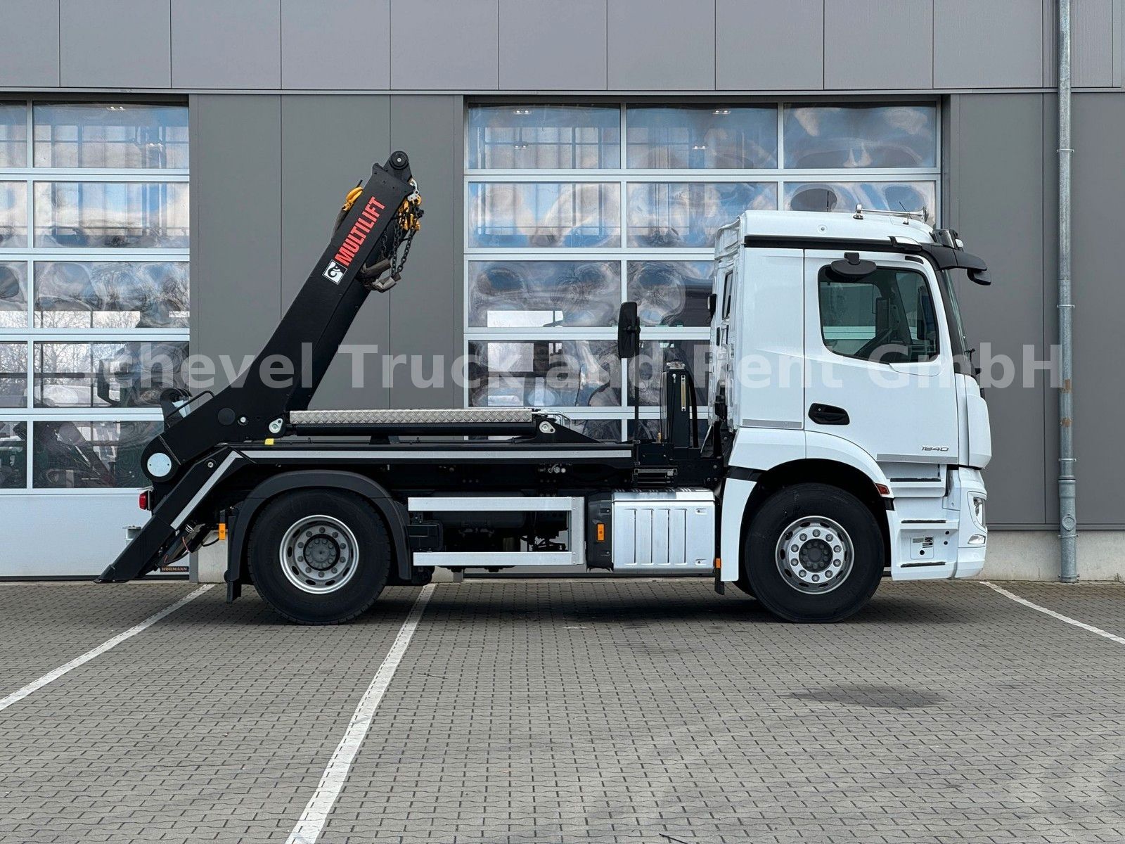 Fahrzeugabbildung Mercedes-Benz Actros 1840 L  Multilift FTR12 Absetzkipper Funk