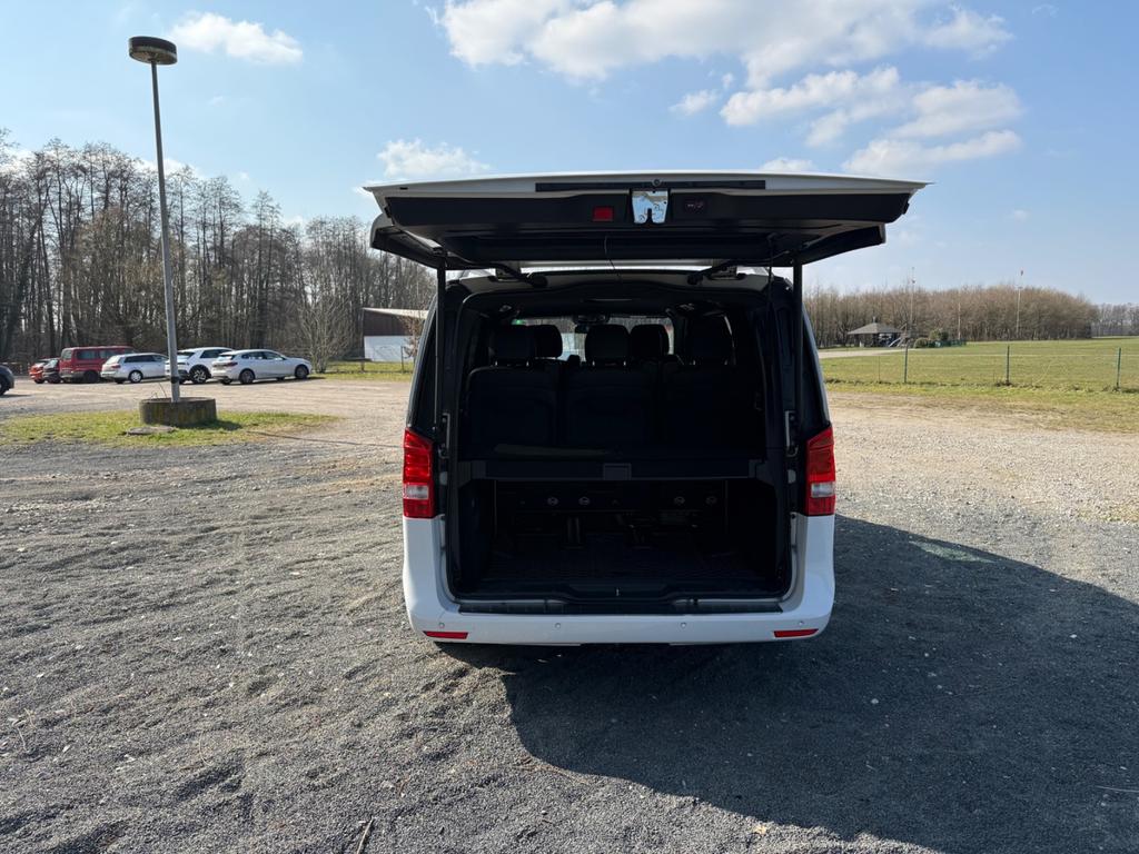 Mercedes-Benz V 250