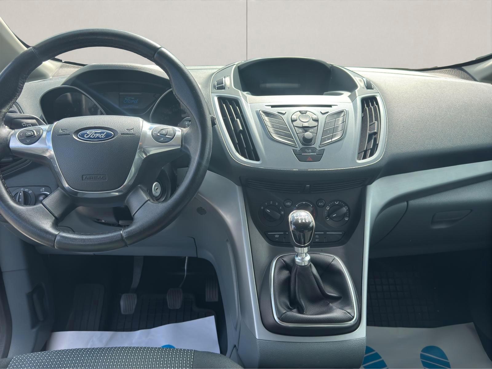 Ford C-MAX 2012 — photo 13