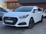 Hyundai i40 cw blue Premium *TÜV NEU* - Hyundai i40 Premium mit Diesel-Antrieb