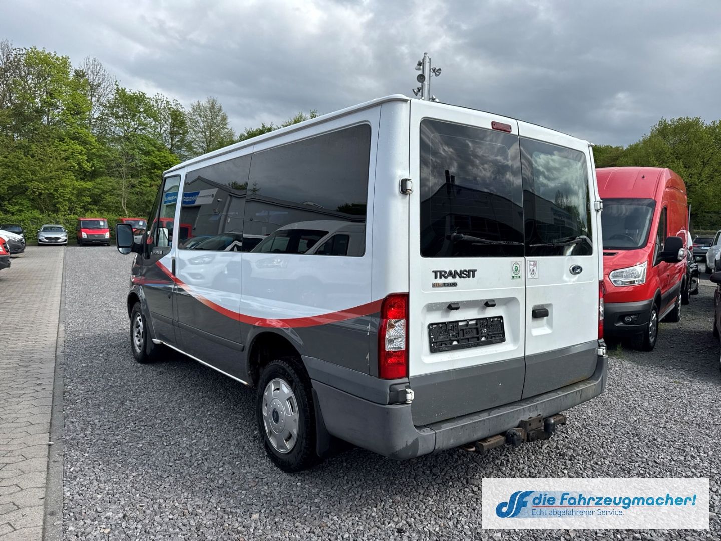 Fahrzeugabbildung Ford Transit Kombi FT 300 K 2.2 TDCi *EXPORT